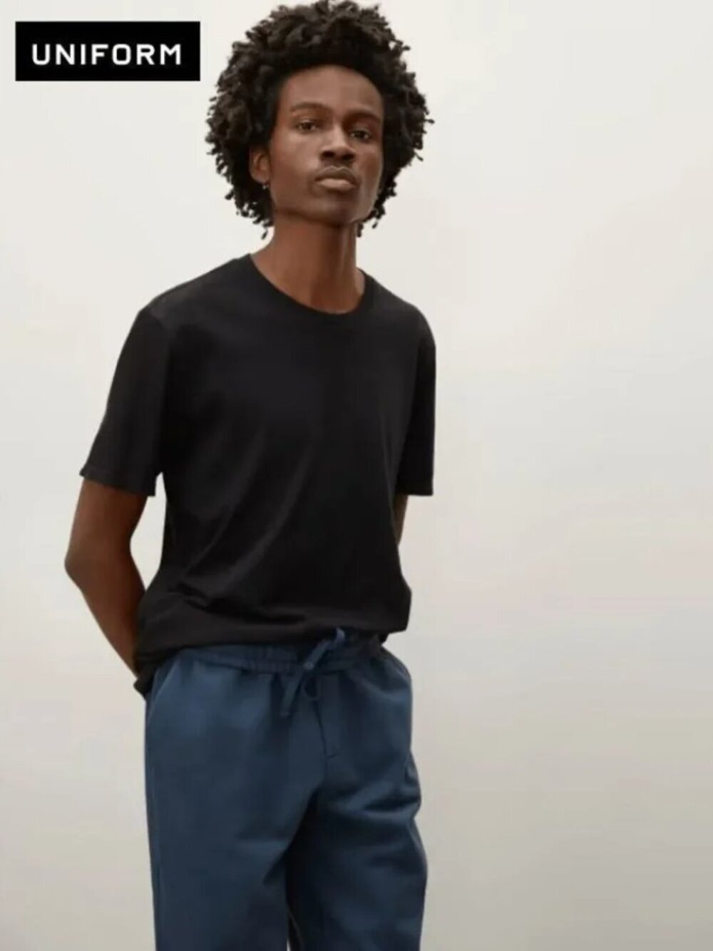 Everlane Mens Black Soft Organic Cotton Crewneck Lightweight T-Shirt - Picture 2 of 7